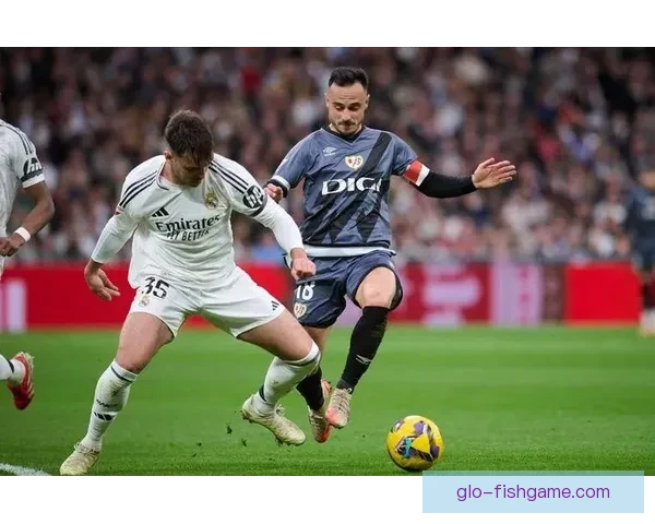 马卡报称皇马换下阿森西奥属预防措施球员遭遇硬伤并非冒险决定